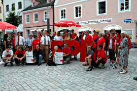 Ankunft auf dem Kirchplatz