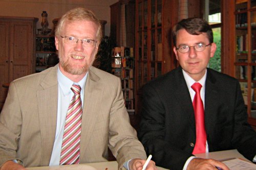 Jana Dominic R. Scales und Tim Weidner bei der Bahnpressekonferenz in Iffeldorf